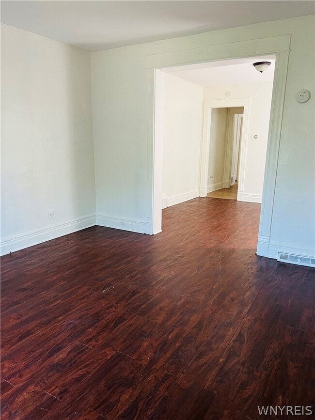 Photo - 37 Abbottsford Pl