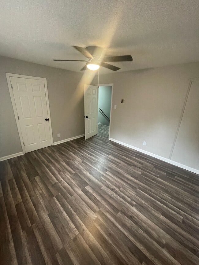 2909 Burgess Drive
