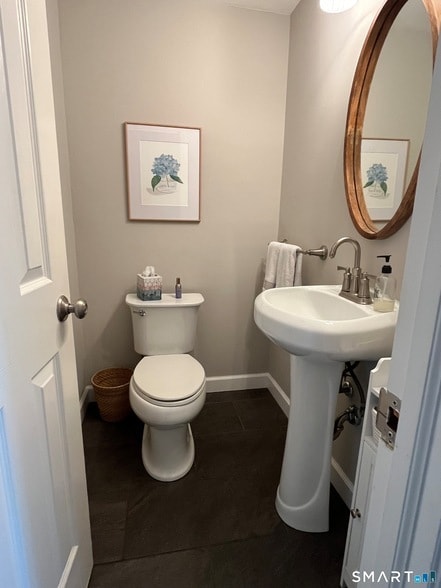 13 Boxwood Ln