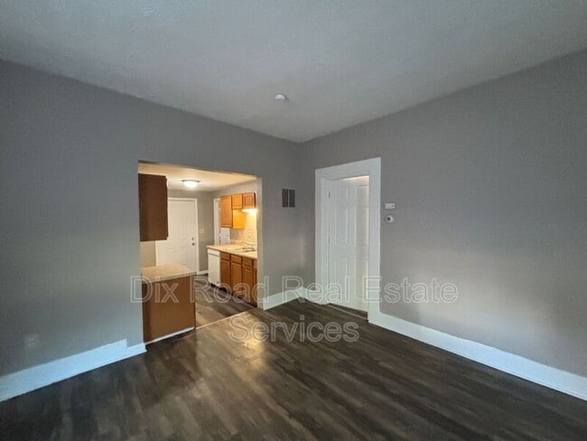 Photo - 609 Eighteenth Avenue