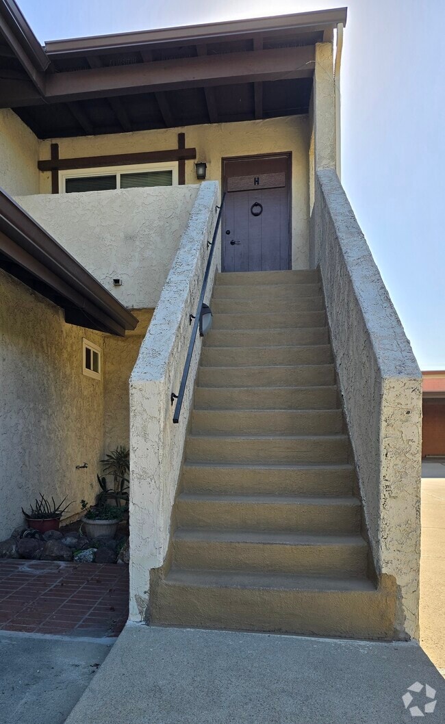 Building Photo - 317 N Nicholson Ave Unit H Rental