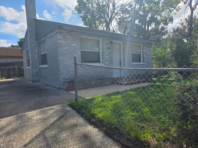 Building Photo - 1117 Dr Mary McLeod Bethune Blvd Unit 1117