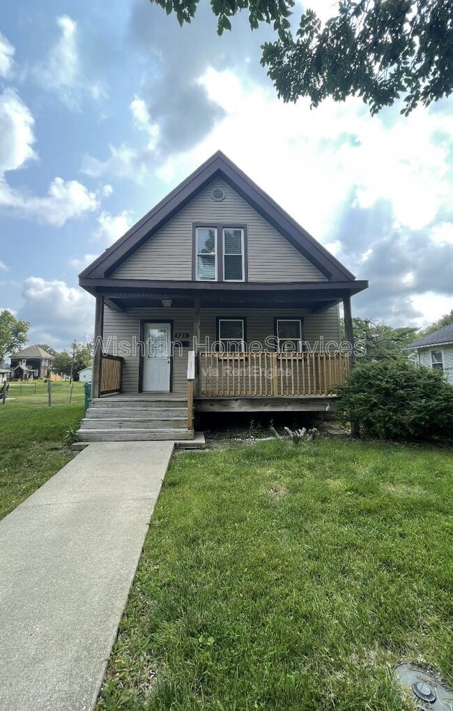Building Photo - 523 N Johnson St Rental