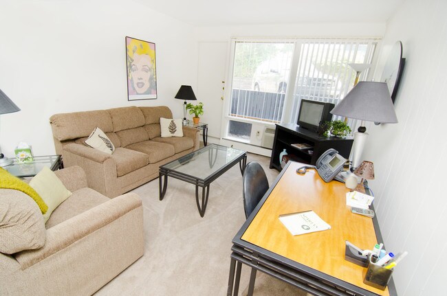 Photo - University Terrace Apartments