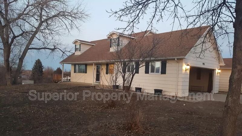 Photo - 950 County Rd 2E