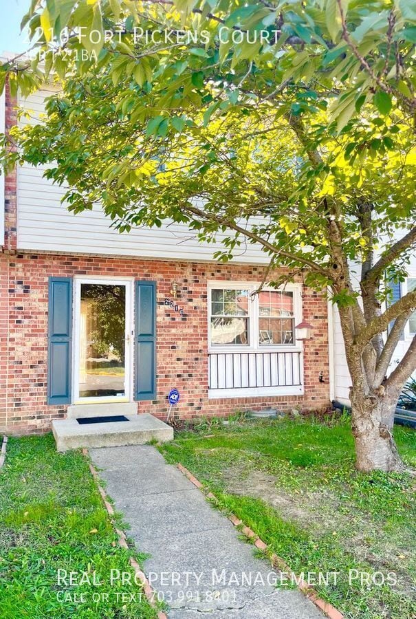 Building Photo - 2216 Fort Pickens Ct