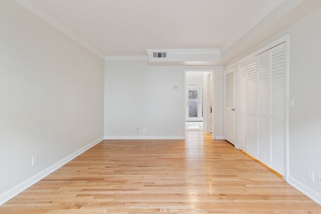 Photo - 3315 Fairmont Dr