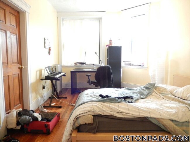 Photo - 97 St Stephen St Unit 32