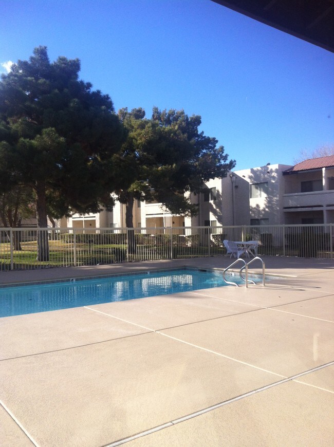 Villas East