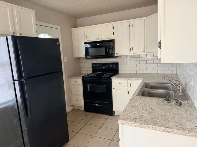 Photo - 435 S Beech St