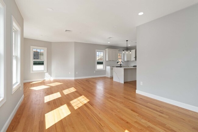 Photo - 20 Alston St Unit 20