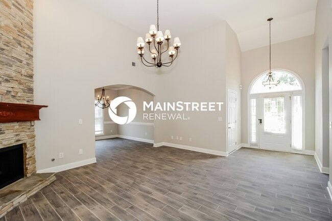Photo - 3 Bedroom Pet-Friendly Home in Dallas, GA with Main Street Renewal