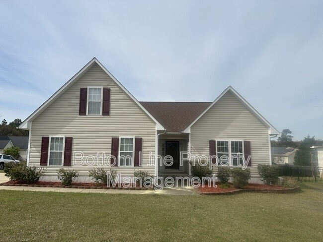 Building Photo - 4044 Red Oak Dr