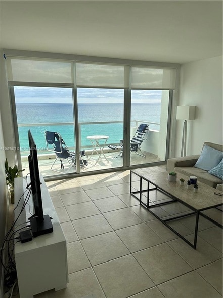 Photo - 5161 Collins Ave Condo Unit 1717