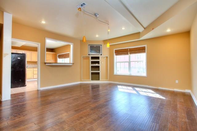 Photo - 1624 Longmont Dr