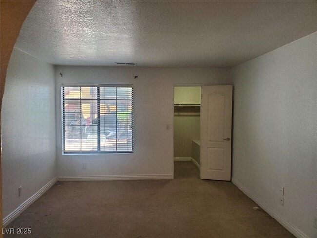 Building Photo - 2700 N Rainbow Blvd Unit 1133