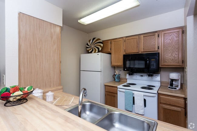 2HAB, 2BA - 904 ft²