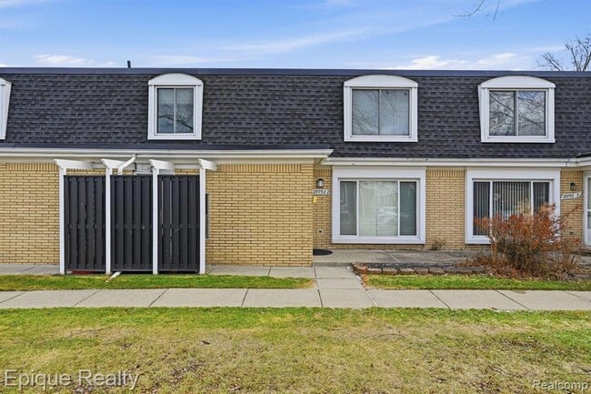 Building Photo - 29792 City Center Dr