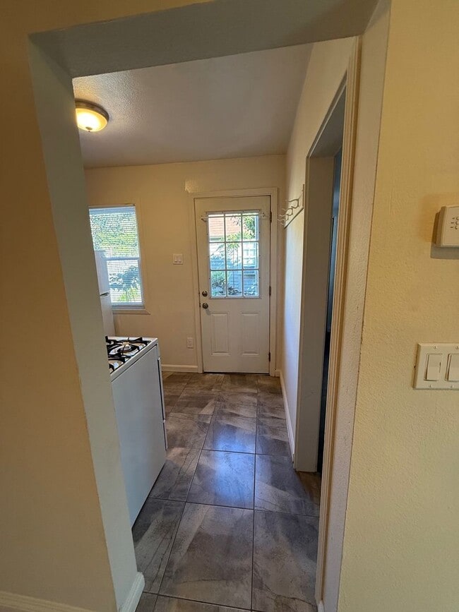 Photo - 746 Slater St Unit 746 C Slater Street