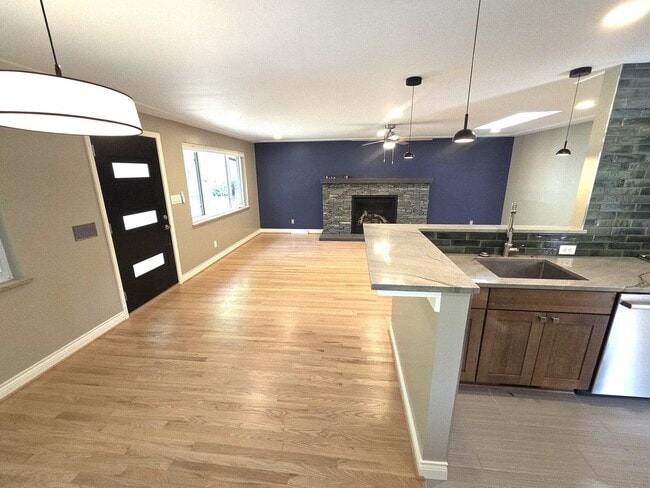 Photo - 3 Bed 1 Bath Fully Remodeled Denver Gem