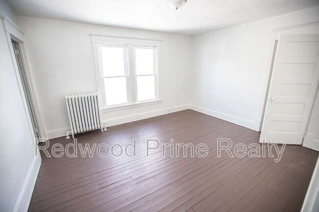 Photo - 554 Highland Avenue