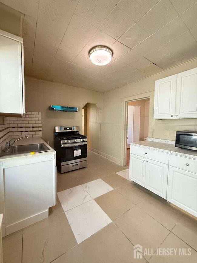 Photo - 30 Jefferson Ave