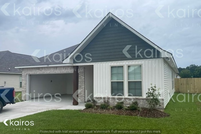 Photo - 100 Rainfall Ln House