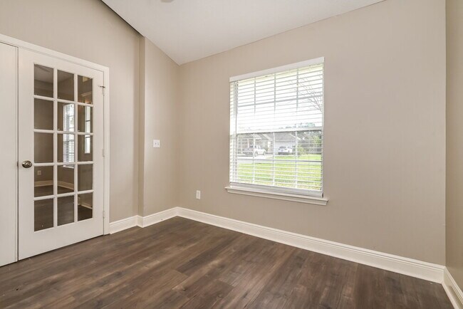 Photo - 1572 Timber Trace Dr