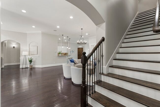 Photo - 26214 Kingsgate Ln