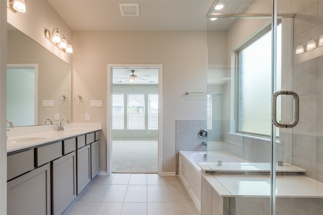 Photo - 13727 Tranquila Vis Dr