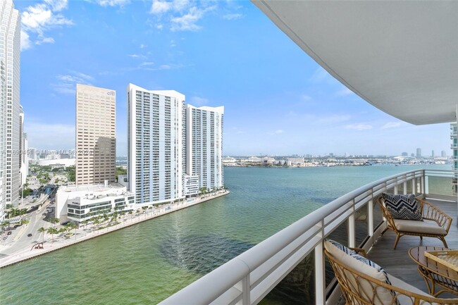 Photo - 901 Brickell Key Blvd Unidad 2106 Rental