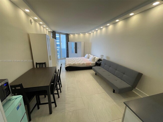 Photo - 17375 Collins Ave Unidad 1603b