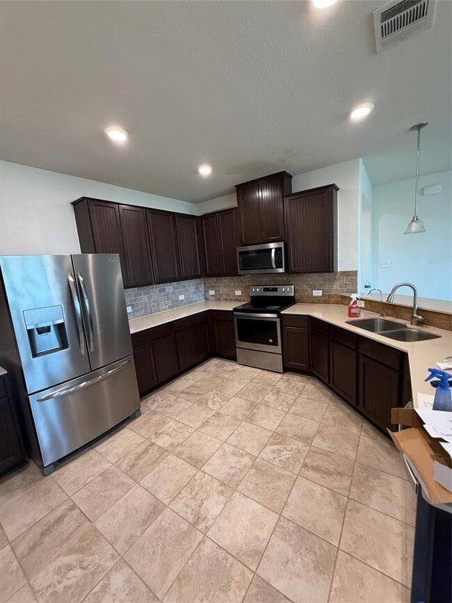 Photo - 16602 Brogan Ln