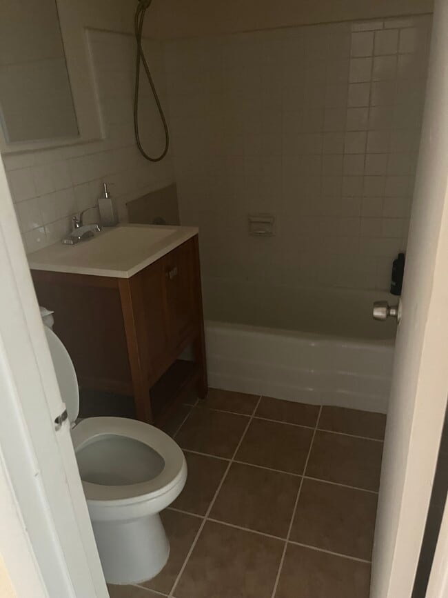 Photo - Alhambra Apartments