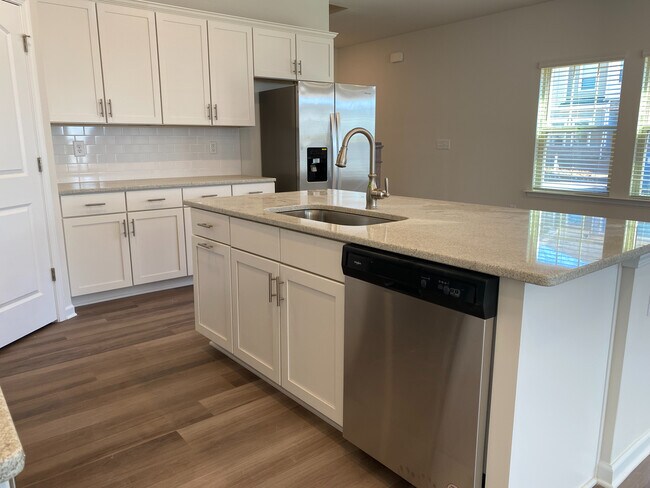 Room in Townhome on Planters Trace Ln