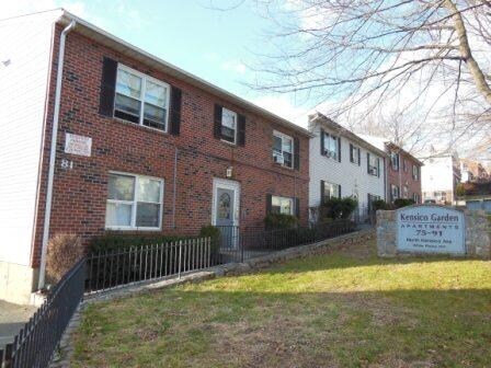 Photo - Maple Wood Gardens Apartments