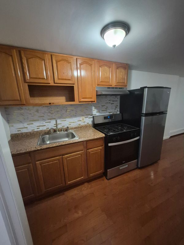 460 New Jersey Ave Unit 1st