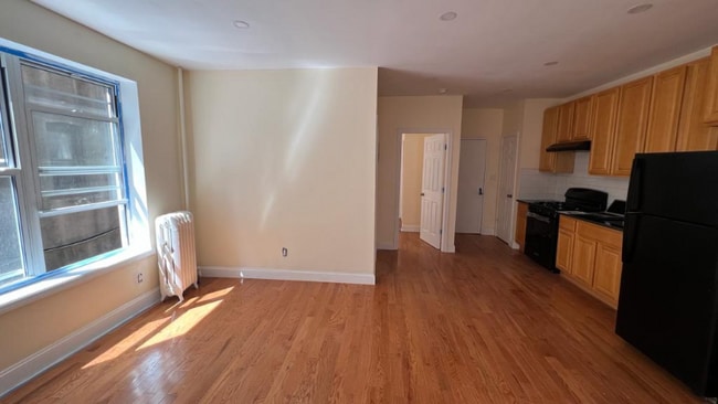 Photo - 673 Watkins St Unidad 1