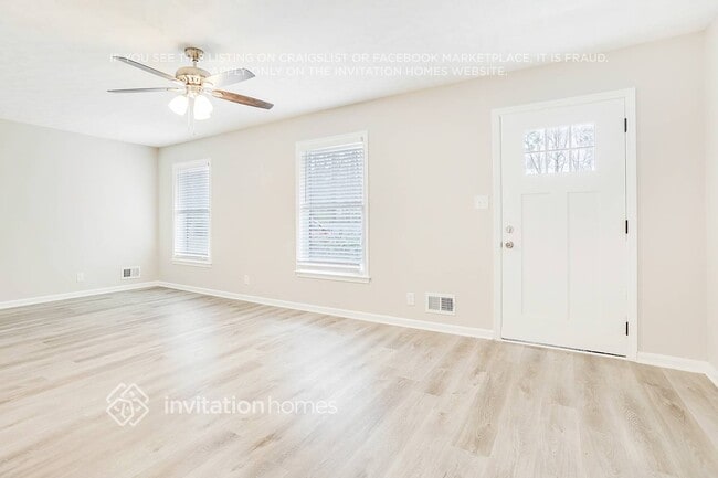 Photo - 399 Dorsey Cir SW