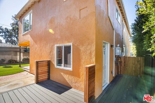 Photo - 1844 18th St Unit E