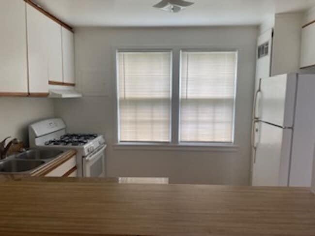 Photo - 15 Werden St