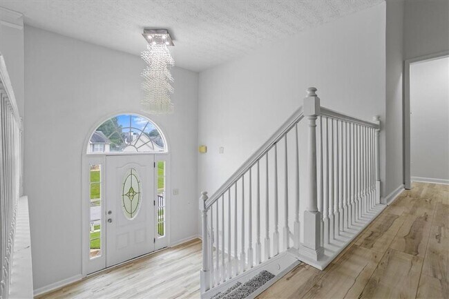 Photo - 75 Havenwood Ln