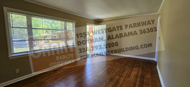 Photo - 2004 Roebuck St