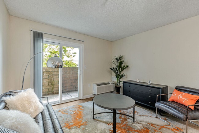 Photo - Martinez Hillside