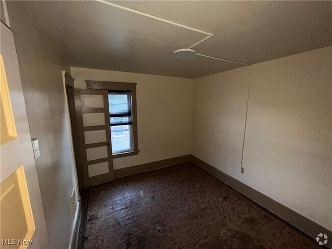 Building Photo - 10538 Helena Ave Rental