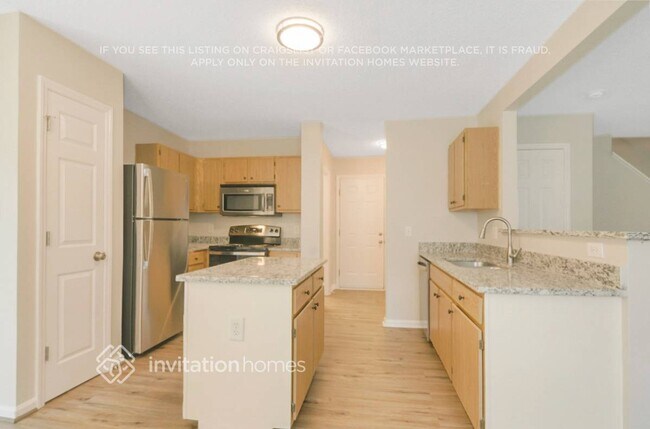 Photo - 4921 Silverdene St