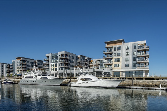 Meriel Marina Bay - Meriel Marina Bay Apartments