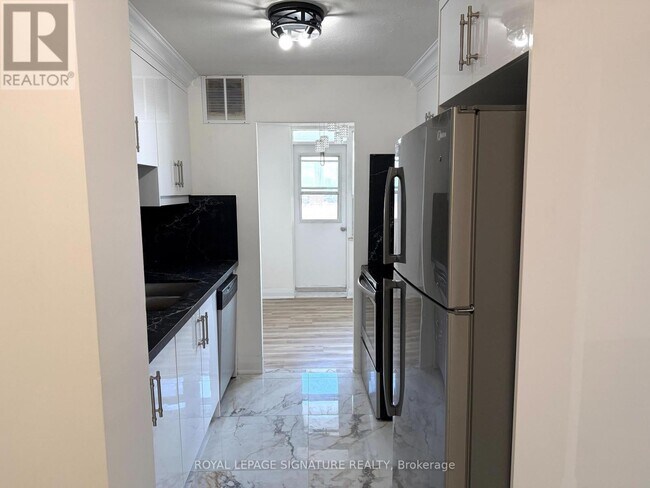 Photo - 270 Palmdale Dr Unit 1503