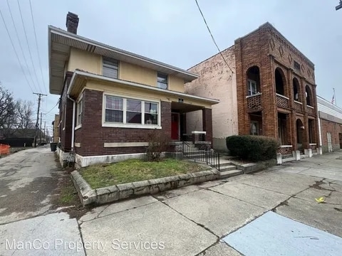 Building Photo - 1736 E 3rd St Rental