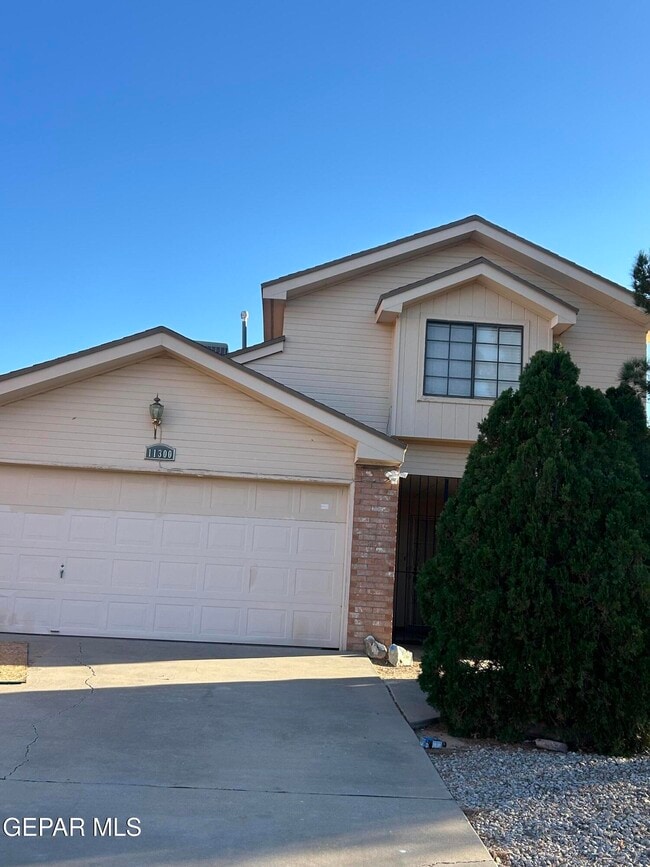 Building Photo - 11300 Lake Nasser Dr